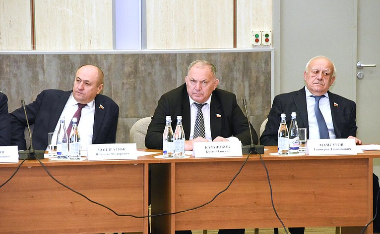 Выездное заседание Комитета СФ по обороне и безопасности на тему развития фундаментальной науки и ее роли в укреплении обороноспособности страны
