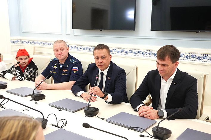 Встреча Айрата Гибатдинова со школьниками Ульяновской области