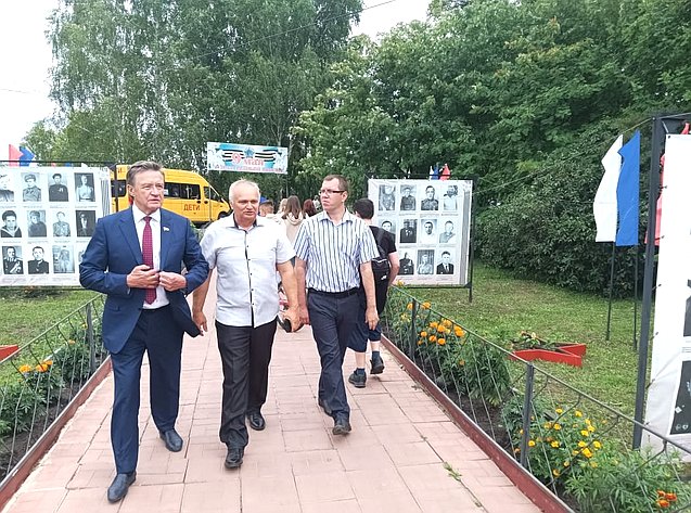 Сергей Рябухин в ходе работы в регионе посетил Вешкаймский район