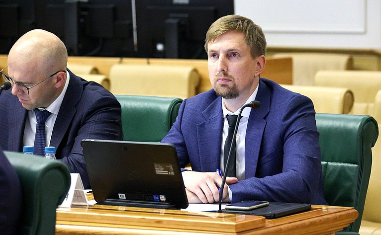 Заседание Комитета Совете Федерации по федеративному устройству, региональной политике, местному самоуправлению и делам Севера