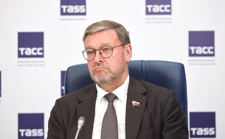 Константин Косачев
