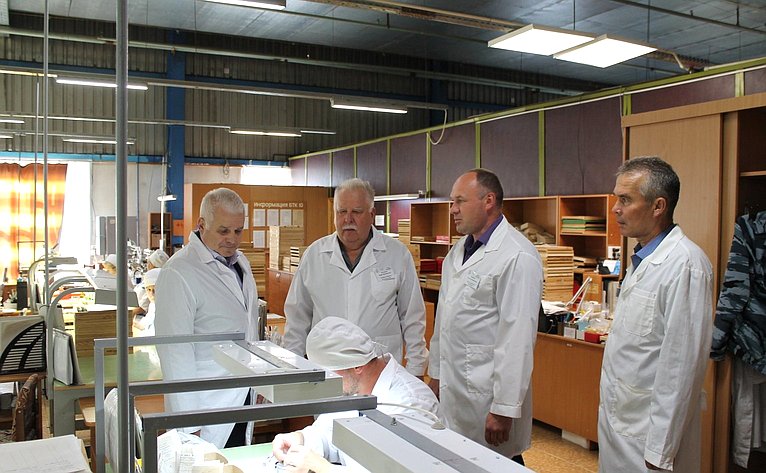 Сергей Мартынов осмотрел производственные мощности завода «Копир» в Республике Марий Эл