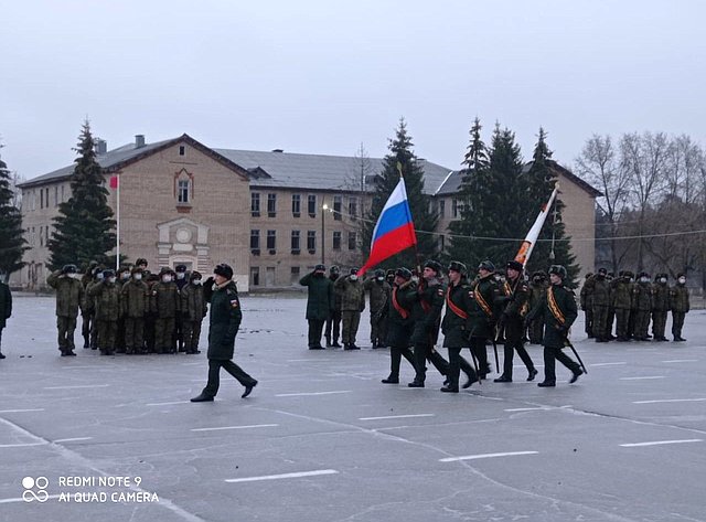Сергей Цеков поздравил подшефный 147-й гвардейский артиллерийский полк с днём Ракетных войск и Артиллерии