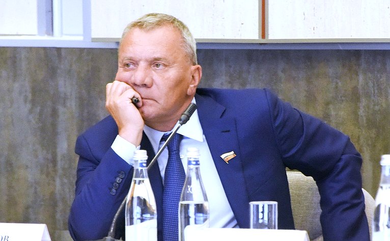 Юрий Борисов