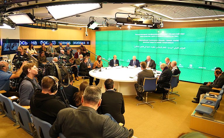 Григорий Карасин и Фарит Мухаметшин приняли участие в работе Международной конференции «Россия – Исламский мир: практические шаги в медиасотрудничестве»