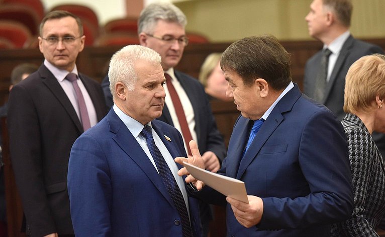 Сергей Мартынов в ходе работы в регионе принял участие в сессии Государственного Собрания Республики