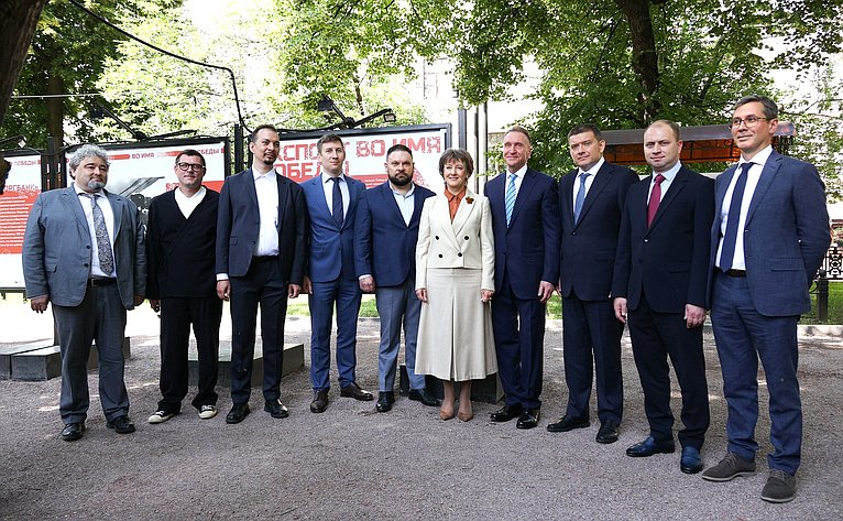 Николай Журавлев принял участие в открытии фотовыставки Российского экспортного центра «Экспорт во имя Победы»