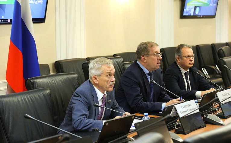 Сенаторы приняли участие в пленарном заседании международного форума «Степная Евразия-устойчивое развитие»