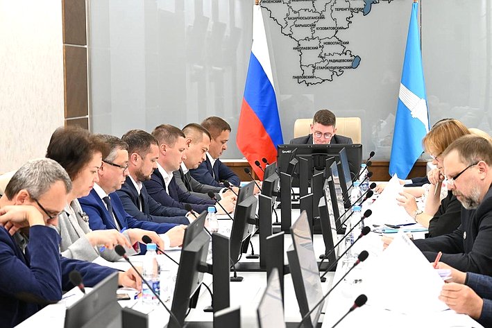 Айрат Гибатдинов принял участие в прошедшем в регионе межведомственном совещании по вопросам протезирования и реабилитации участников и ветеранов СВО