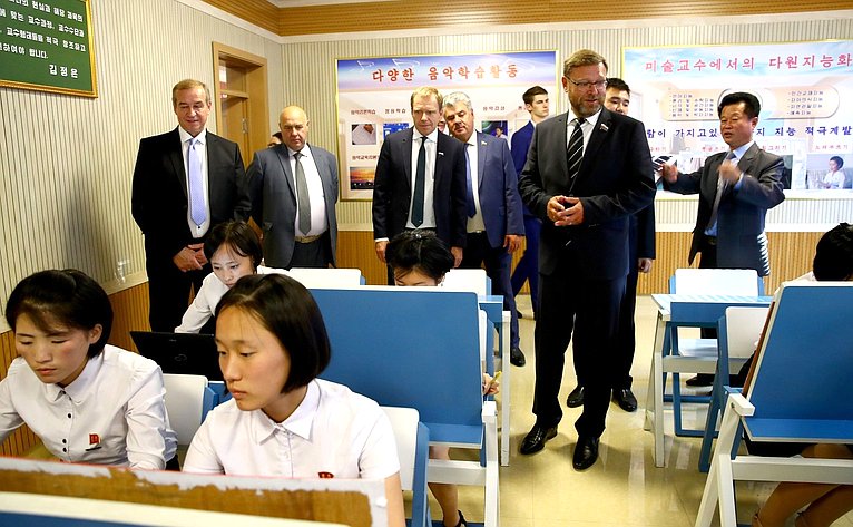 Посещение Пхеньянского педагогического института