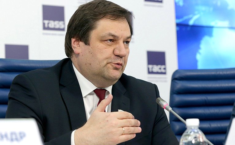 Игорь Фомин принял участие в пресс-конференции, посвященной изменениям в законодательстве о туризме