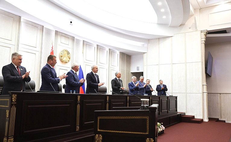 Делегация Совета Федерации во главе с заместителем Председателя СФ Юрием Воробьевым приняла участие в 68-й сессии Парламентского Собрания Союза Беларуси и России