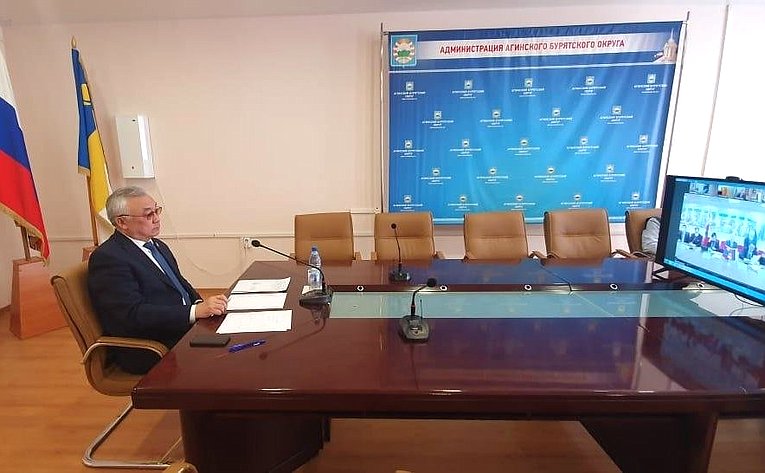 Баир Жамсуев принял участие в первой онлайн-встрече «Вместе 100 лет», иниицированной Россотрудничеством и Союзом монгольских обществ Дружбы