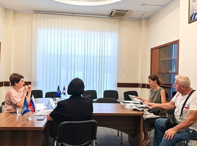 Екатерина Алтабаева провела личный приём граждан