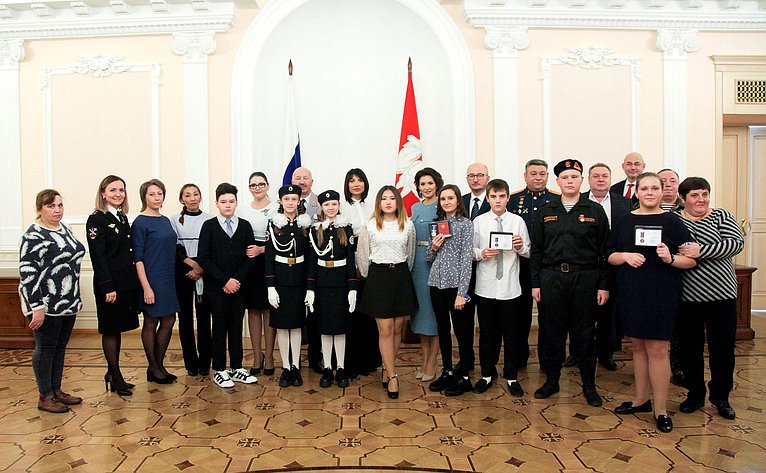 М. Павлова и О. Цепкин приняли участие в церемонии награждения детей-героев в Челябинской области