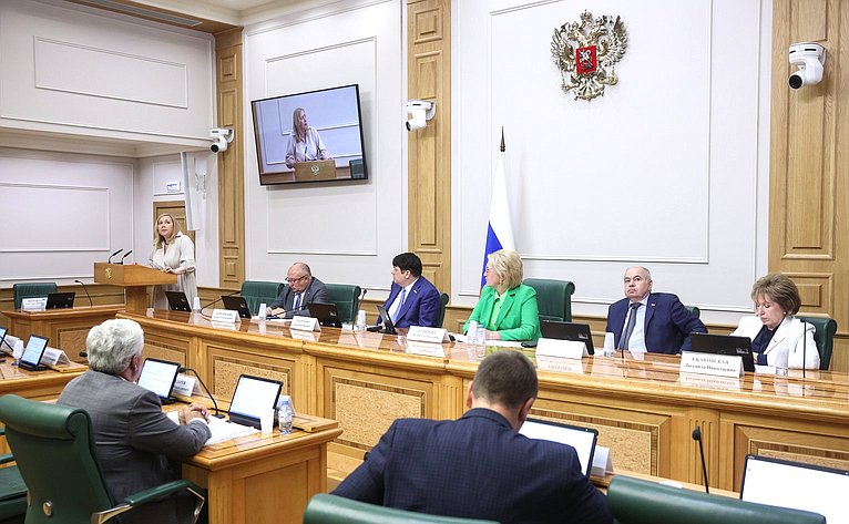 Расширенное заседание Комитета СФ по науке, образованию и культуре (в рамках Дней Кировской области в Совете Федерации)