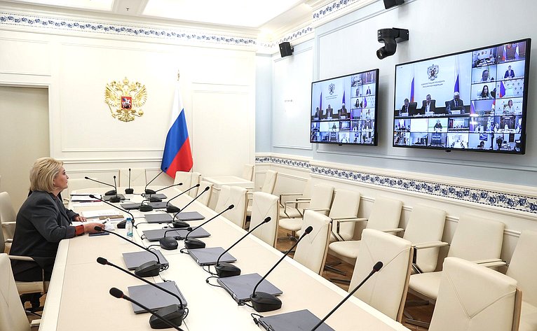 Лилия Гумерова в режиме видеоконференцсвязи приняла участие в заседании рабочей группы по подготовке заседания Государственного Совета РФ по вопросу «О подготовке кадров для экономики РФ»