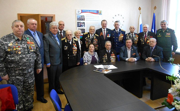 Сергей Катанандов встретился с руководителями ветеранских организаций региона