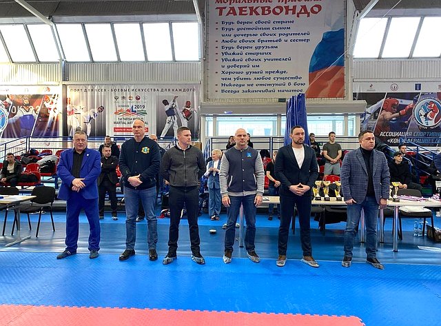 Айрат Гибатдинов вместе с представителями правительства и Законодательного Собрания Ульяновской области принял участие в открытии чемпионата и первенства Ульяновской области по панкратиону