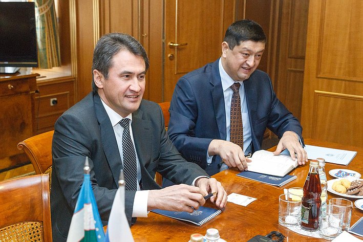 И. Умаханов провел встречу с Послом Узбекистана А. Камаловым