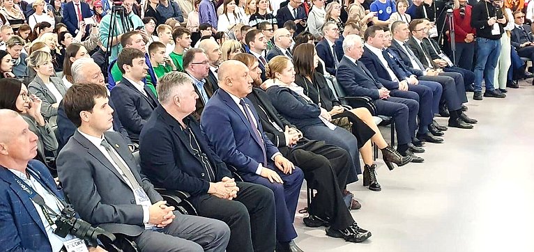 Андрей Базилевский принял участие в открытии Дня Хабаровского края в рамках Международной выставки-форума «Россия» на ВДНХ