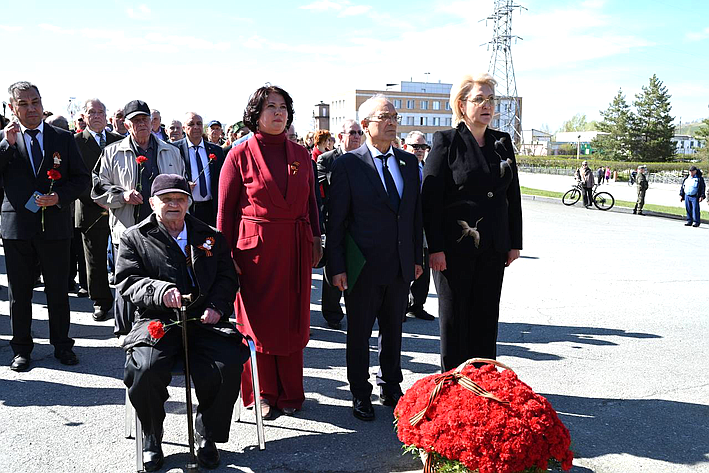 Лилия Гумерова в преддверии празднования 80-летия Великой Победы приняла участие в мероприятиях в Учалинском районе