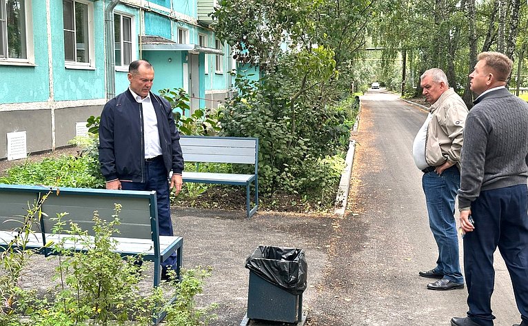 Игорь Мурог в рамках парламентского контроля посетил с рабочим визитом Александро-Невский район и Ряжский округ