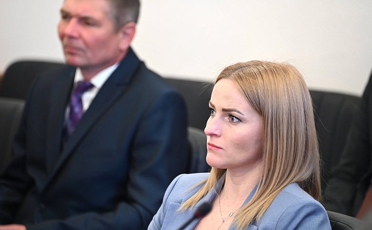 Ирина Кожанова приняла участие в 38-м заседании Смоленской областной Думы VI созыва