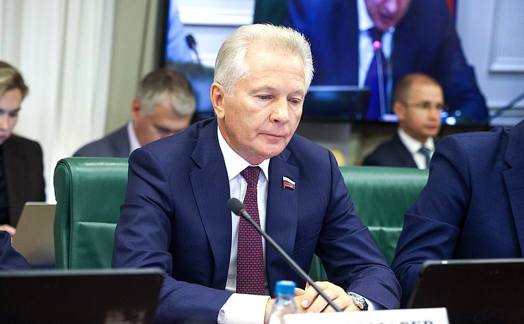 Валерий Пономарев