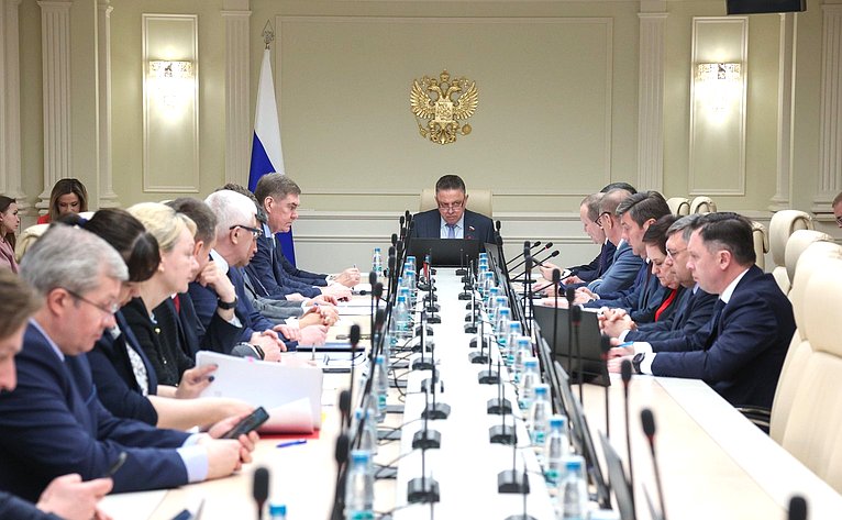 Заседание Комитета Совета Федерации по Регламенту и организации парламентской деятельности