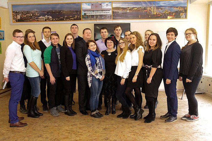 Людмила Талабаева провела встречу с молодежью краевой столицы
