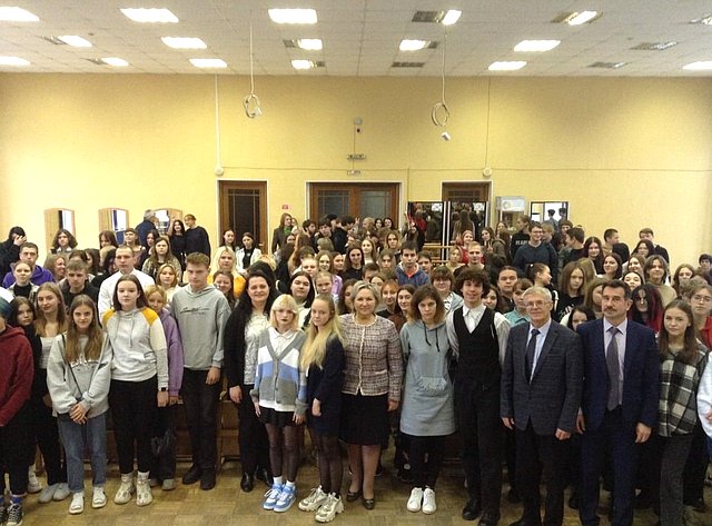 Елена Писарева провела ряд встреч со студентами учреждений среднего профессионального образования Великого Новгорода