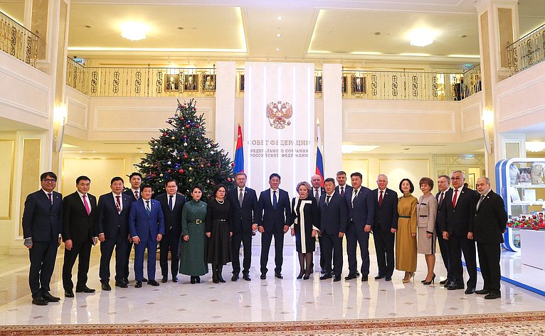Встреча Председателя Совета Федерации Валентины Матвиенко с Президентом Монголии Ухнагийн Хурэлсухом