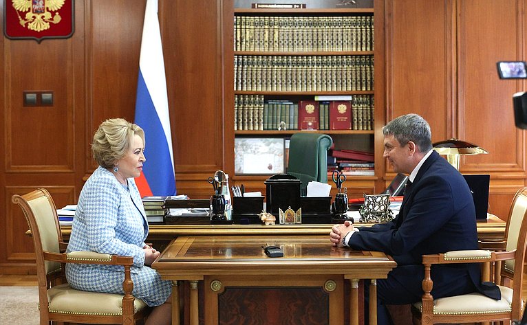 Валентина Матвиенко провела встречу с главой Луганской Народной Республики Леонидом Пасечником