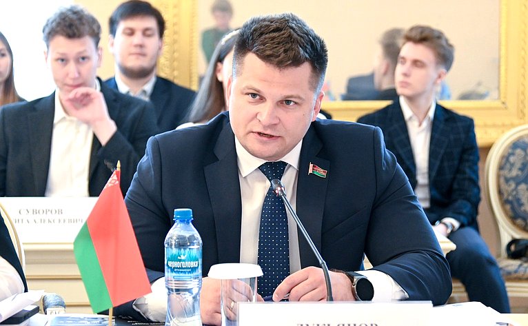 Иван Новиков выступил на заседании Молодежной межпарламентской ассамблеи государств – участников СНГ по теме обеспечения доступности жилья для молодежи