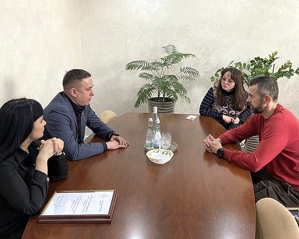Айрат Гибатдинов посетил сахарный завод и провел беседу с руководством