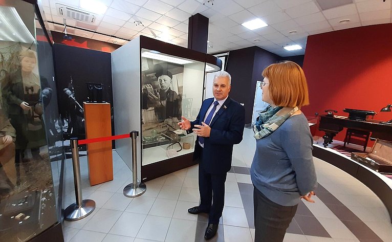 Сергей Мартынов посетил в Йошкар-Оле Музей истории и археологии