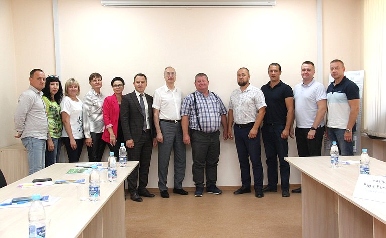 Андрей Кислов посетил в Самаре региональный Центр компетенций в сфере сельскохозяйственной кооперации и поддержки фермеров
