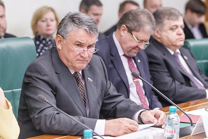 В Совете Федерации состоялось заседание Комитета общественной поддержки жителей Юго-Востока Украины Воробьев
