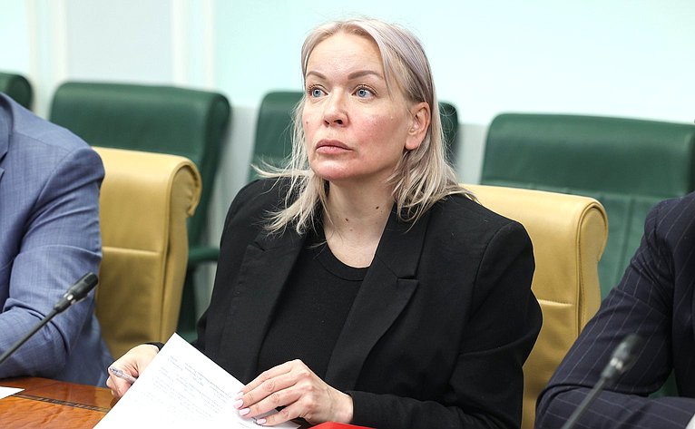Круглый стол на тему «О создании инфраструктуры, необходимой для развития внутреннего автомобильного туризма в РФ»