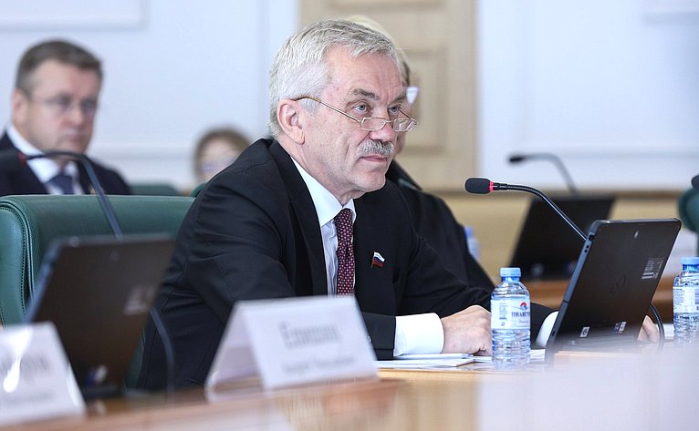 Евгений Савченко