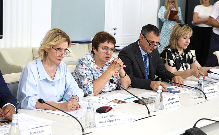 В Липецке состоялось выездное совещание Комитета Совета Федерации по социальной политике