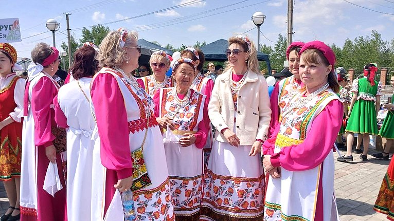 Баир Жамсуев поддержал фестиваль народного творчества в Забайкалье