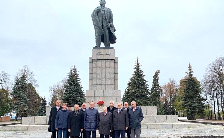 Сергей Рябухин в ходе своей рабочей поездки в регион принял участие в мероприятии приуроченному к 104-ой годовщине со дня основания комсомола