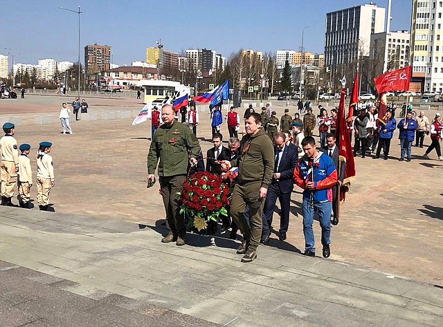 Виктор Шептий принял участие в автопробеге в честь Дня Победы в Екатеринбурге