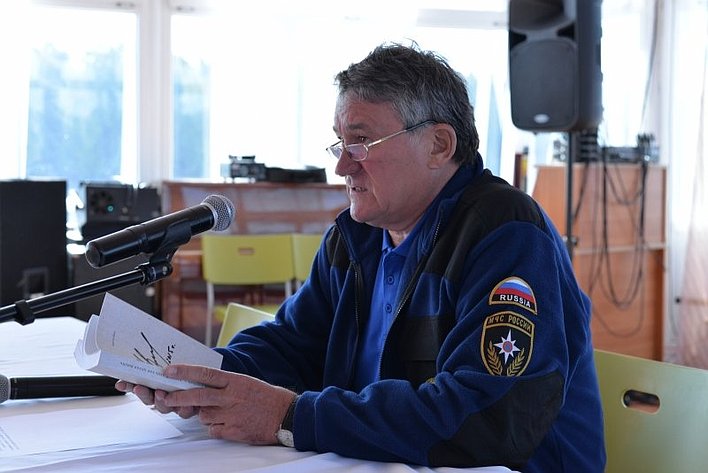 Ю. Воробьев написал книгу об истории МЧС России | Совет Федерации ...