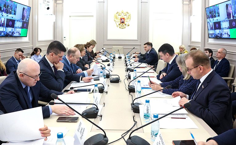 Совещание Комитета СФ по бюджету и финансовым рынкам «О совершенствовании механизма предоставления государственной социальной помощи в виде санаторно-курортного лечения: сроки пребывания на лечении и вопросы финансирования»