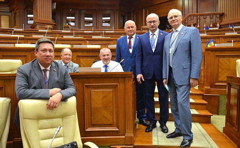 Участие сенаторов РФ в наблюдении за проведением парламентских выборов в Молдове