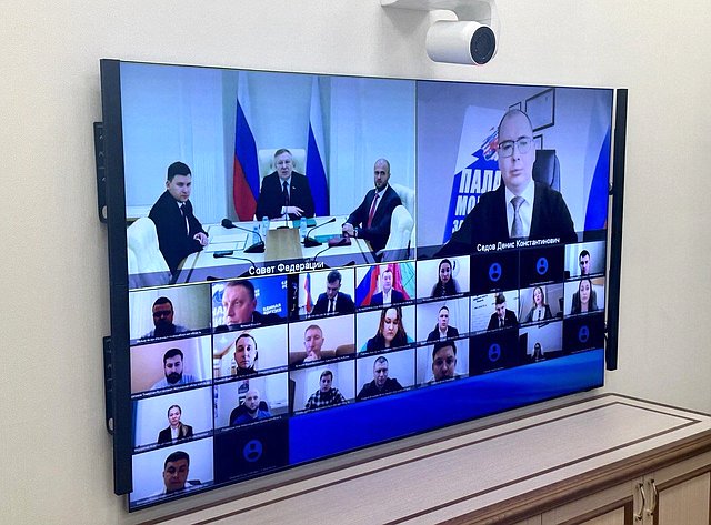 Александр Варфоломеев провёл встречу с новыми членами Палаты молодых законодателей при Совете Федерации