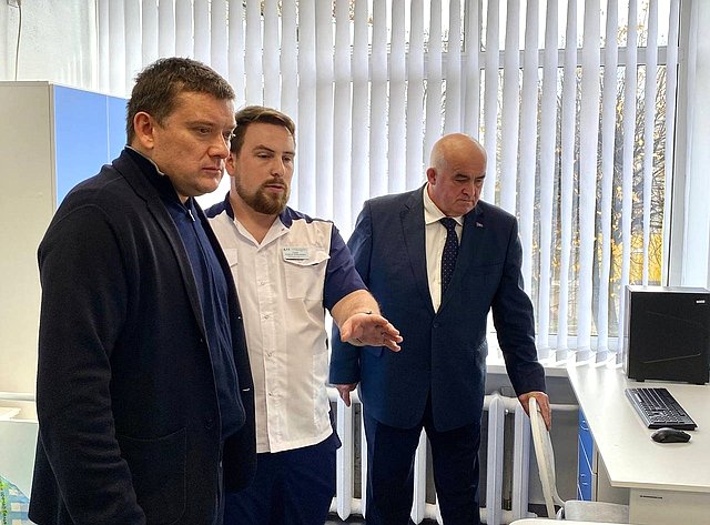 Заместитель Председателя Совета Федерации Николай Журавлев в ходе рабочей поездки в регион посетил Костромскую окружную больницу № 1